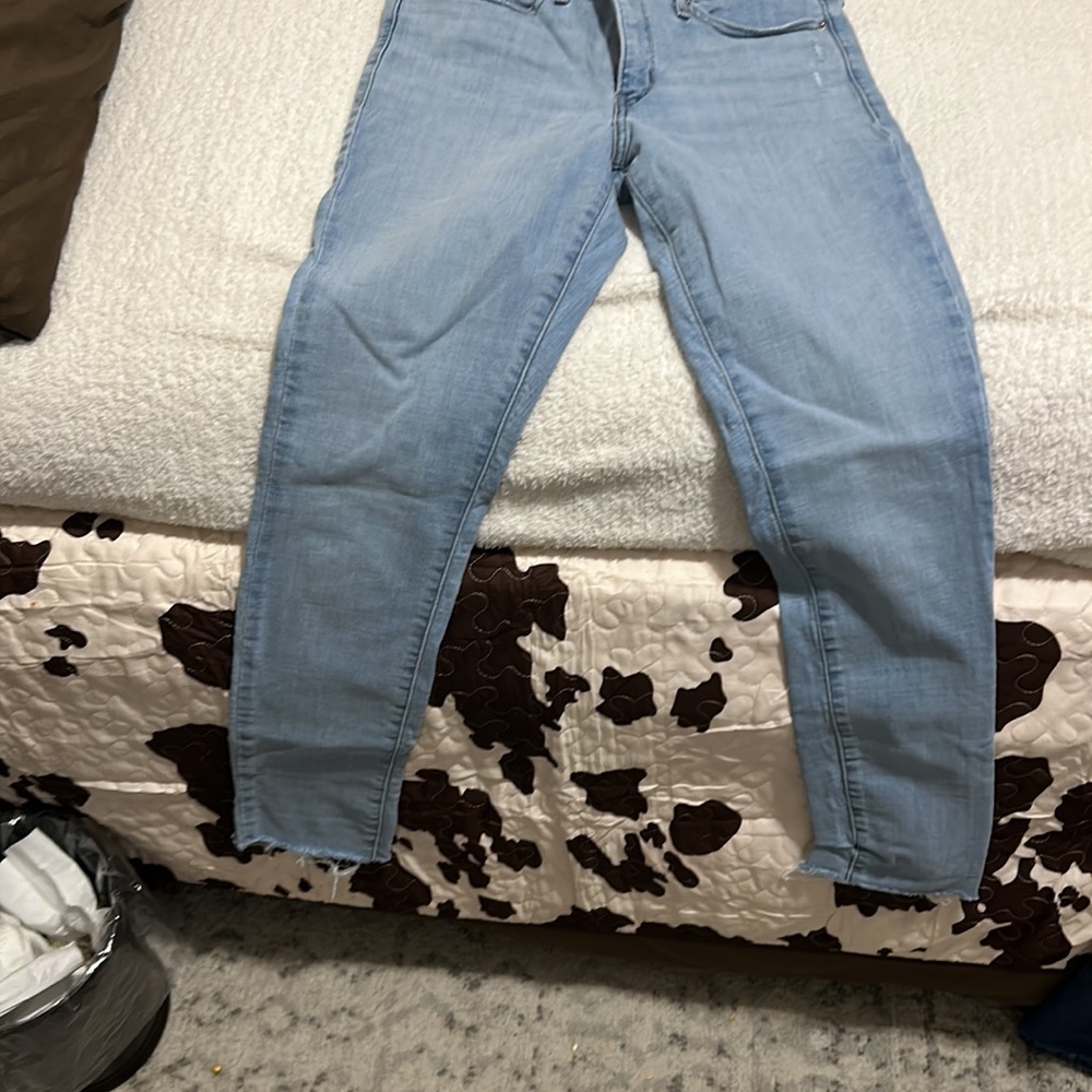 Levi’s - Picture 3 of 4